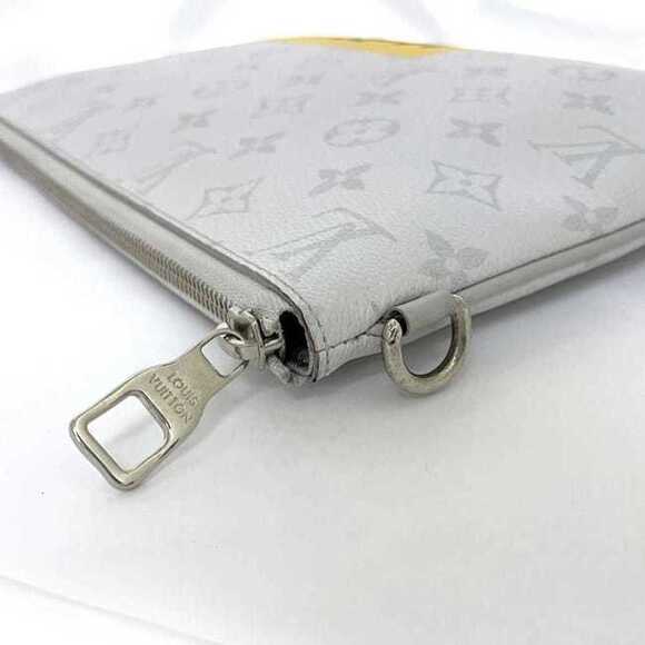 LOUIS VUITTON White Monogram Clutch Bag - Picture 8 of 10